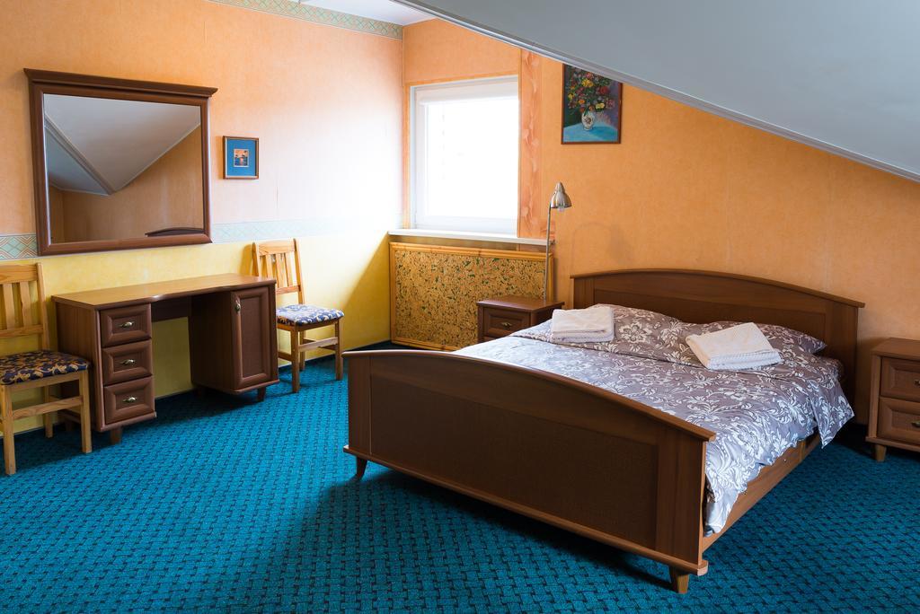 Hotel Runmis Вилнюс Стая снимка