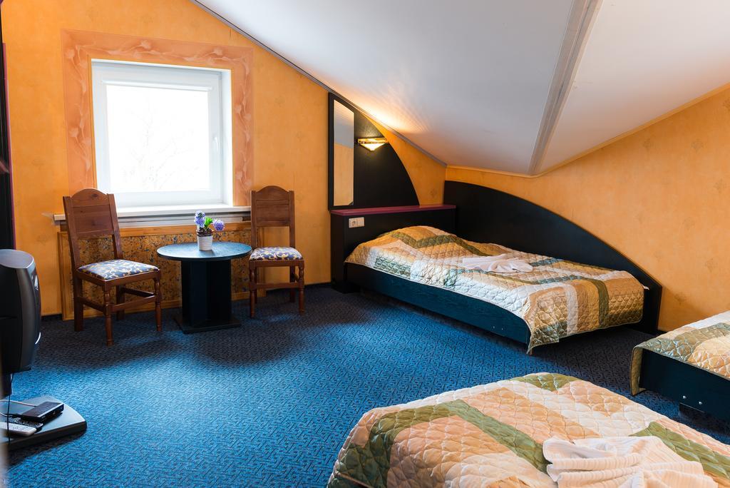 Hotel Runmis Вилнюс Стая снимка