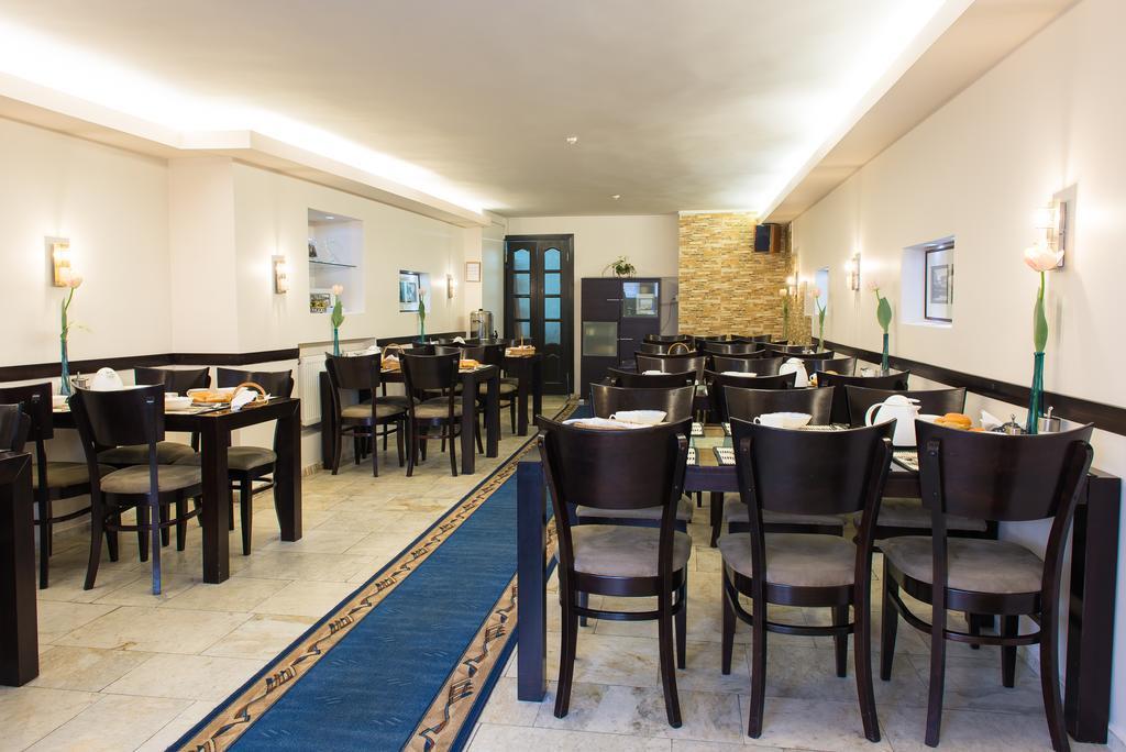 Hotel Runmis Вилнюс Екстериор снимка